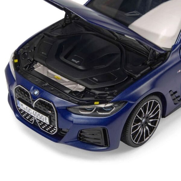 BMW Miniature i4 M50 Model Car 1:18 - Frozen Blue