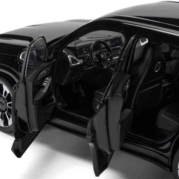 BMW Miniature XM G09 Model Car 1:18 - Black Sapphire